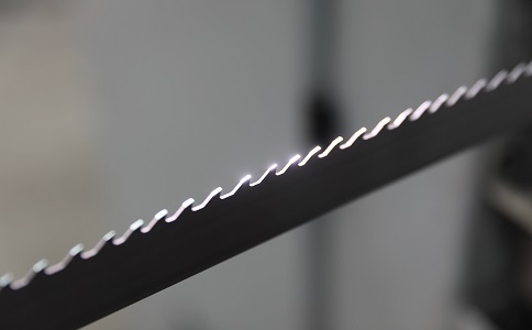 合肥双金属带锯条产生切削噪音的原因具体有哪些？